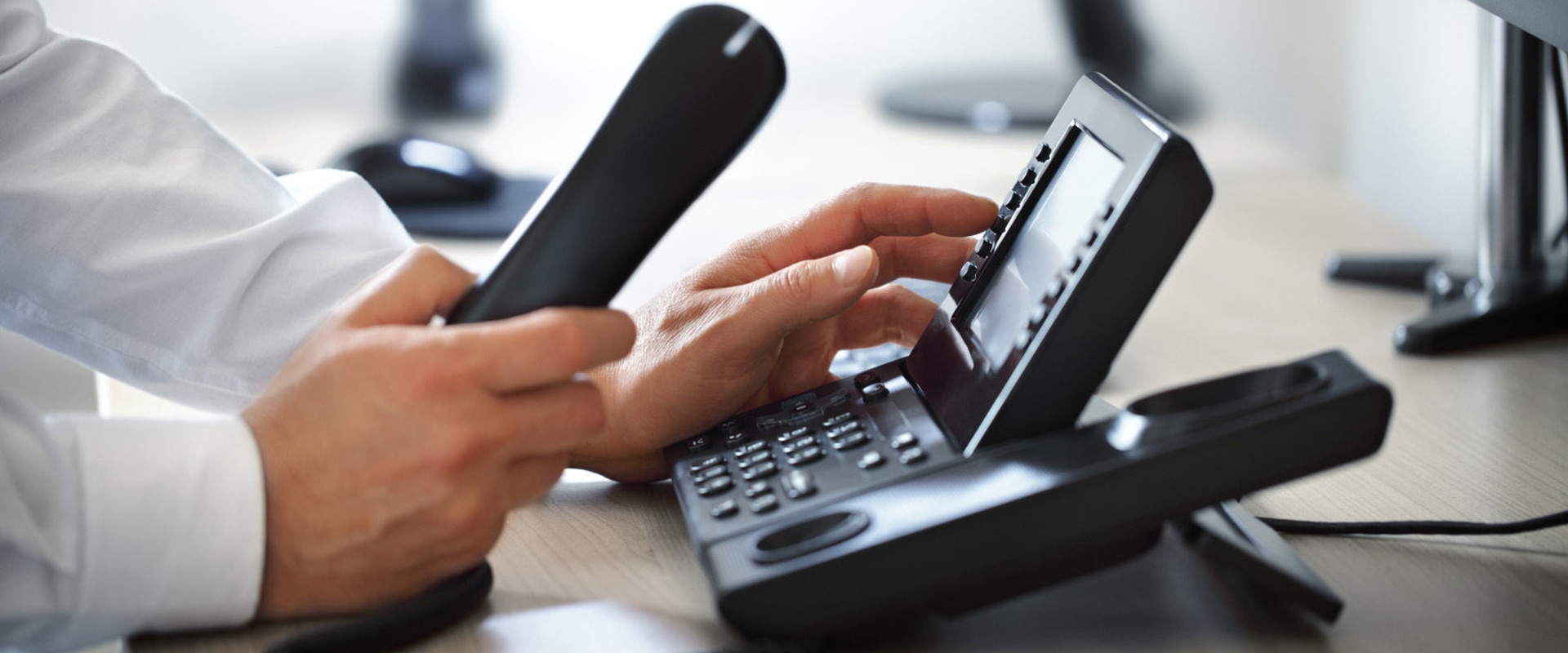 The Advantages of Switching to a VoIP Phone System